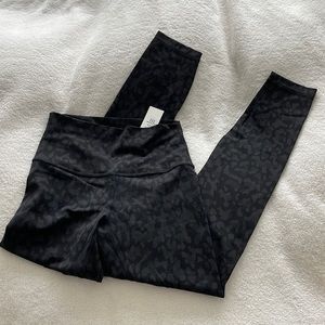 [NWT] Lululemon x SoulCycle - 25” Align leggings